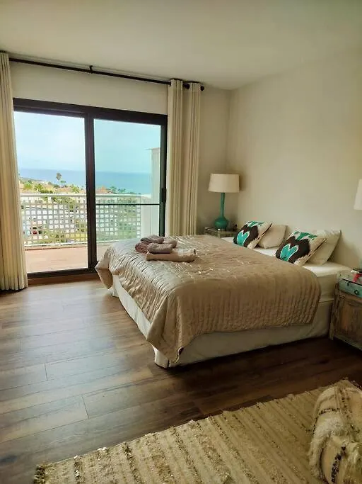 Holiday home Lovely Seaside Luxury Penthouse Alcaidesa Spain